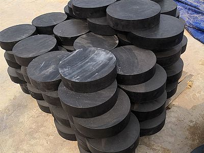 萨尔图板式橡胶支座由若干层橡胶片与薄钢板经加压硫化